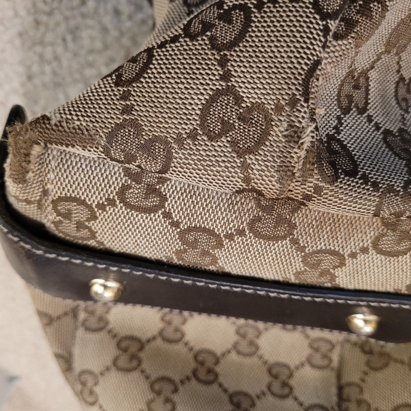 Authentic Vintage Pelham, Italy shoulder Medium purse (rare find) - Picture 7 of 9